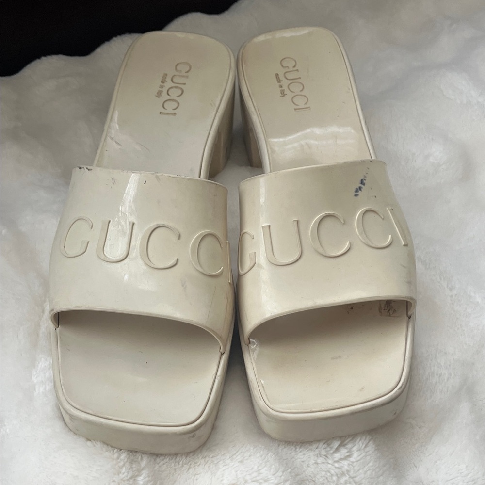 Gucci White Rubber Logo Platform Slide Sandal Size 7 EU 37